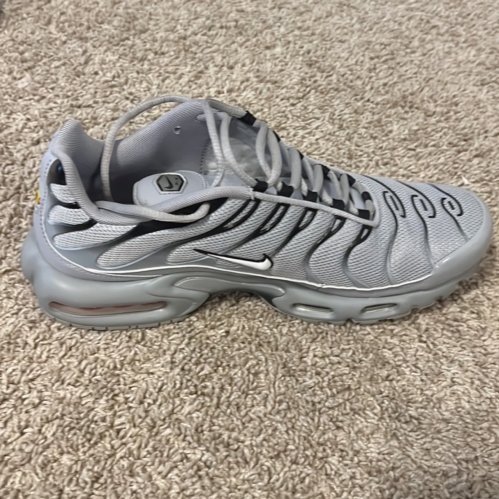 Nike air max plus tn wolf grey